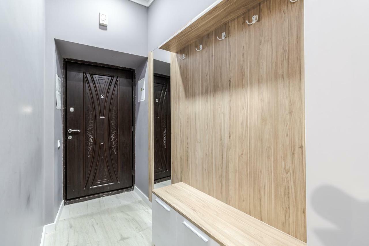 Modern Rus Lägenhet Lviv Exteriör bild